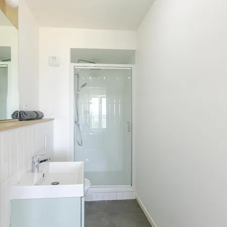 2p Moderne Avec Balcon Et Vue A Massy Apartment *