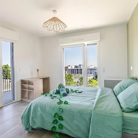 2p Moderne Avec Balcon Et Vue A Massy * Palaiseau